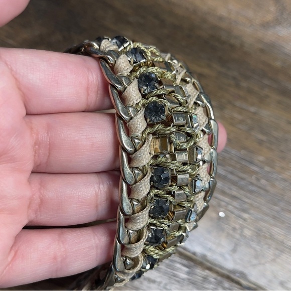 Sheng tong snap closure bracelet - Picture 3 of 4